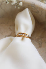 Pearl Pea Pod Ring