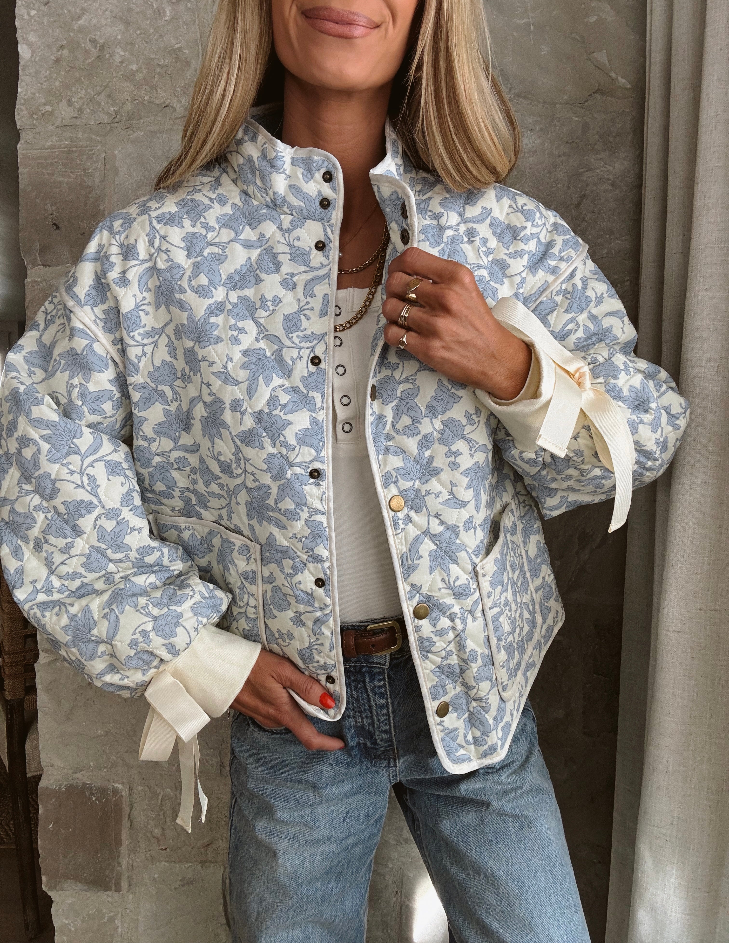 Julianne Floral Jacket *RESTOCKING SOON*